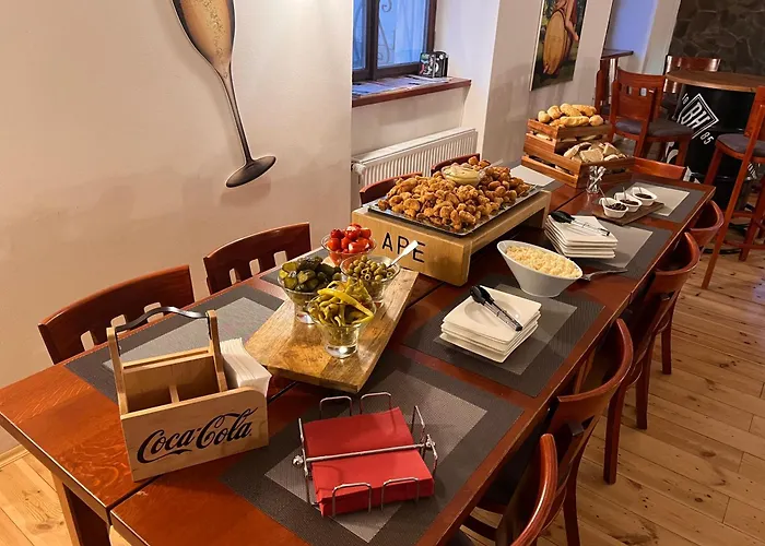 Pohostinstvi V Holi בית הארחה 2*